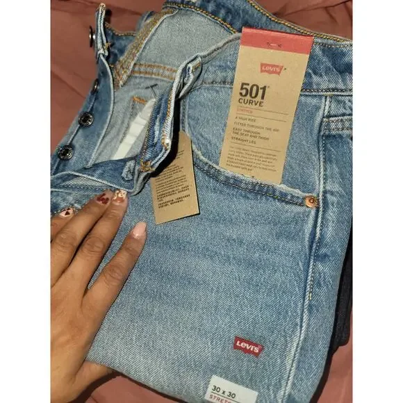 LEVI's 501 Curve Straight Leg 30x30 NWT - Picture 2 of 4